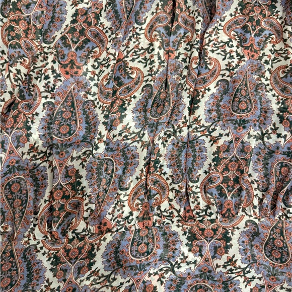 VERONICA BEARD Suzan Long Sleeve
Handkerchief Hem Paisley Dress
Size: 8 - Picture 6 of 6